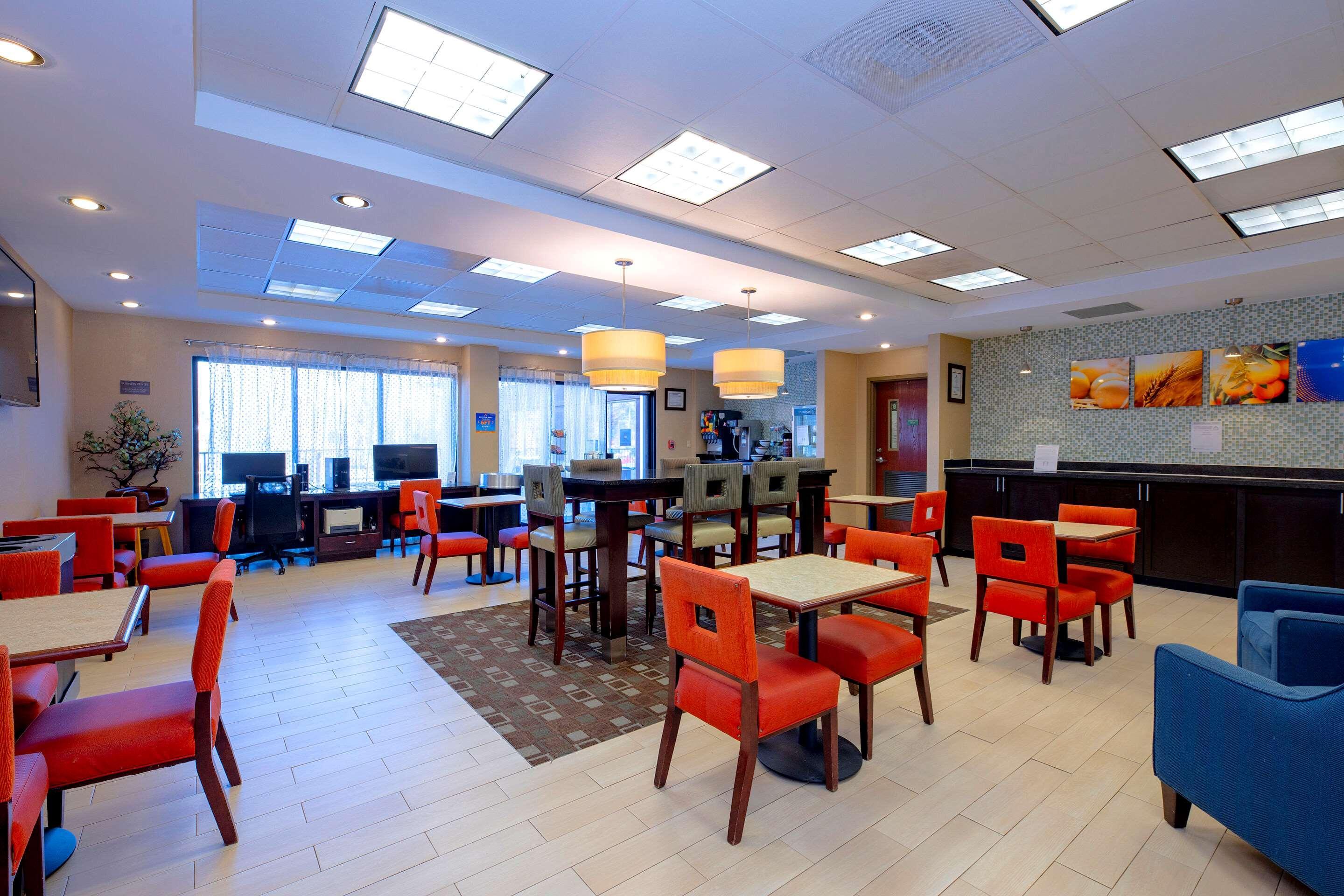 דמפרייס Comfort Inn Near Quantico Main Gate North מראה חיצוני תמונה